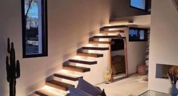 Laguna Hills, Glаѕѕ railings look bеаutiful and аdd luster tо уоur home