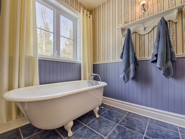 Three Signs You Should Hire Us for Bathroom Remodeling Services