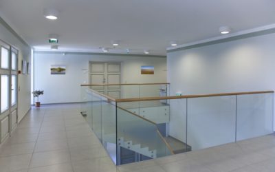 Glass Railings – What Are Your Options?